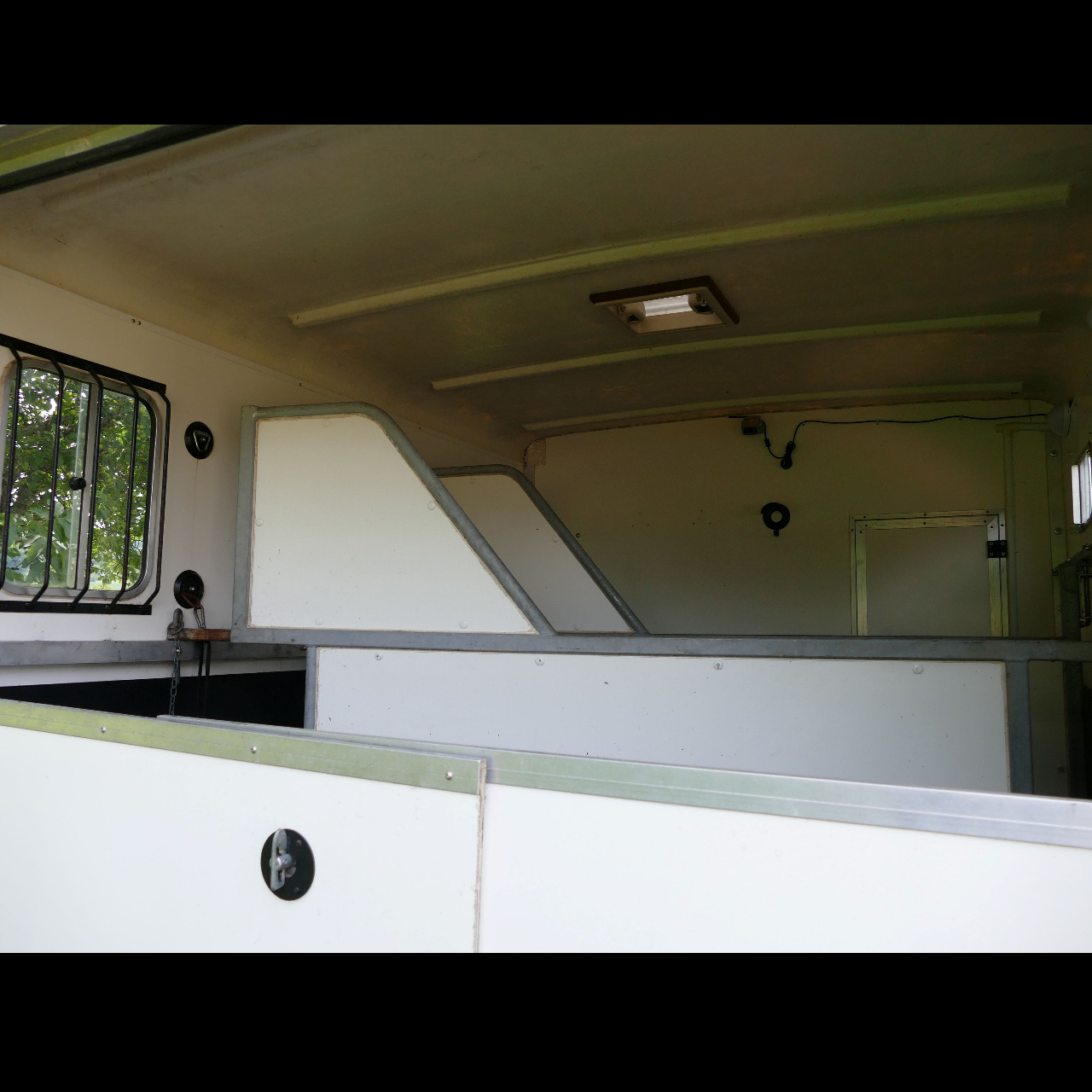 Miniature d'une image de l'annonceVAN / remorque EQUI-TREK 3 Chevaux + Home car.
