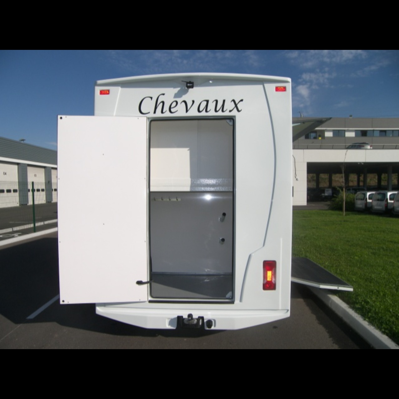 Image de l'annonce Camion chevaux Renault Master DCI 150 cv