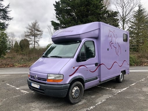 Image de l'annonce Camion  VL Renault Master 2 places chevaux