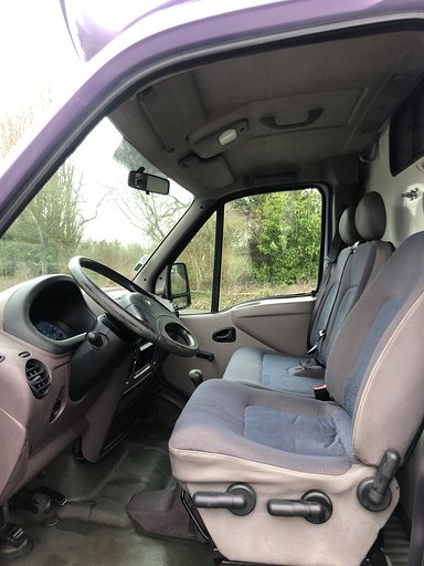 Image de l'annonce Camion  VL Renault Master 2 places chevaux