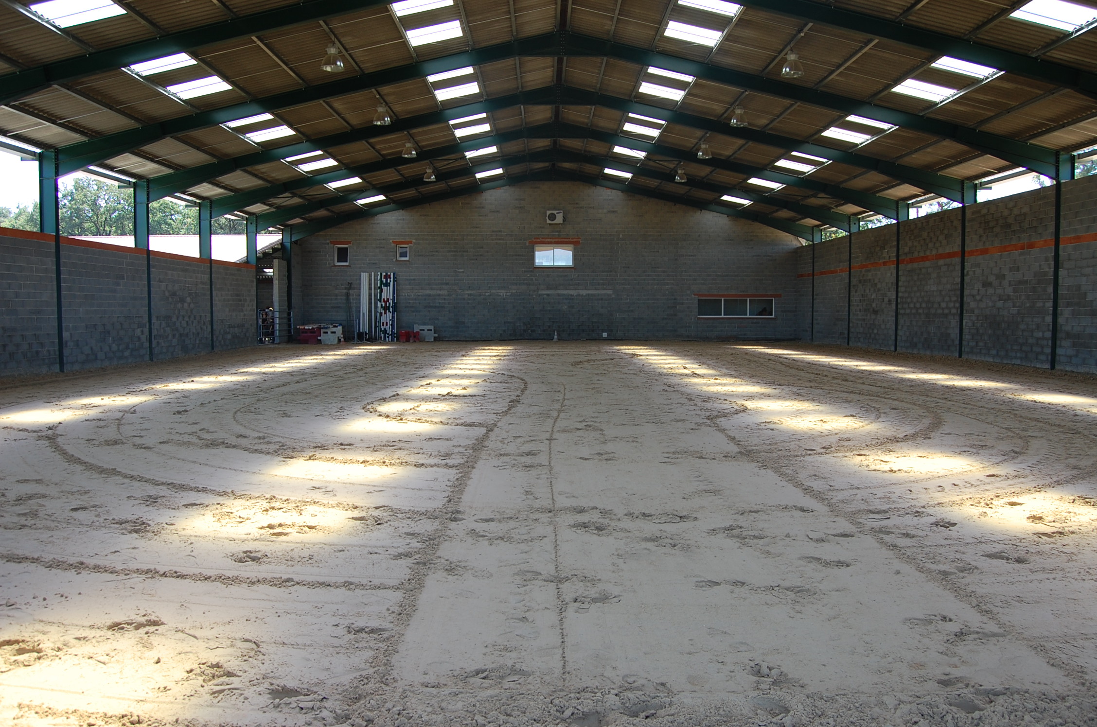 Image de l'annonce Location  ecurie 16/8 boxes avec appartement entre Toulouse et Montauban