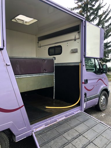 Image de l'annonce Camion  VL Renault Master 2 places chevaux